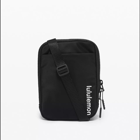 lululemon athletica Handbags - 🍋✨ Lululemon Belt Bag ✨🍋